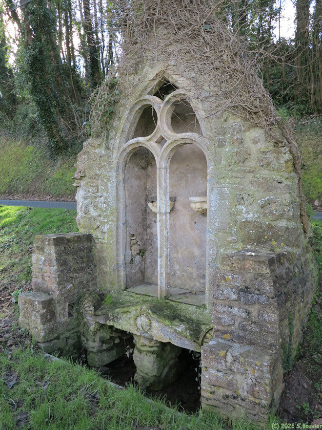 Colleville sur Mer (Fontaine)