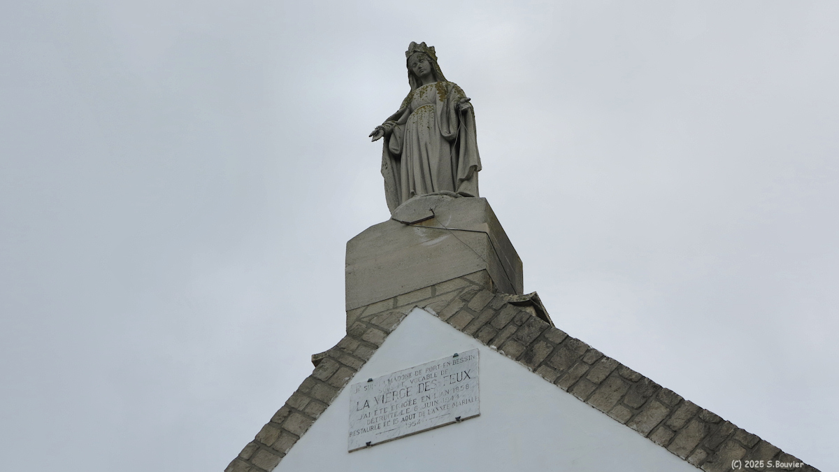 Port en Bessin (Statue)
