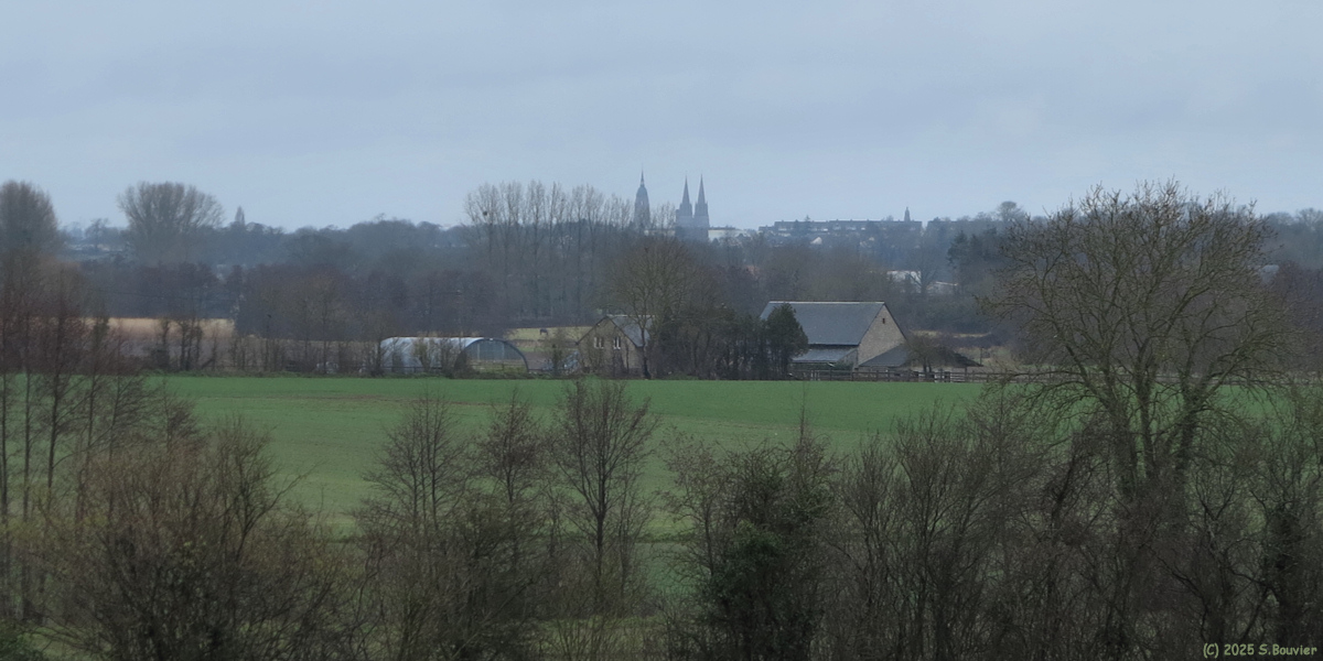 Longues sur Mer (Hameau, Cathédrale)