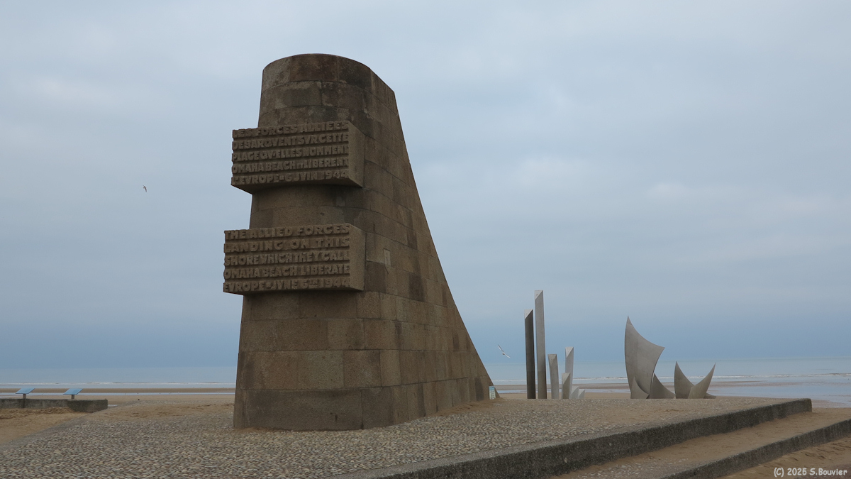 Saint Laurent sur Mer (Monument)