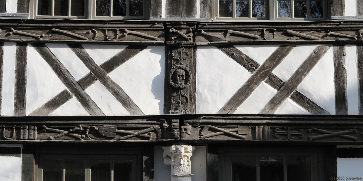 Rouen (Bas-Relief 3)