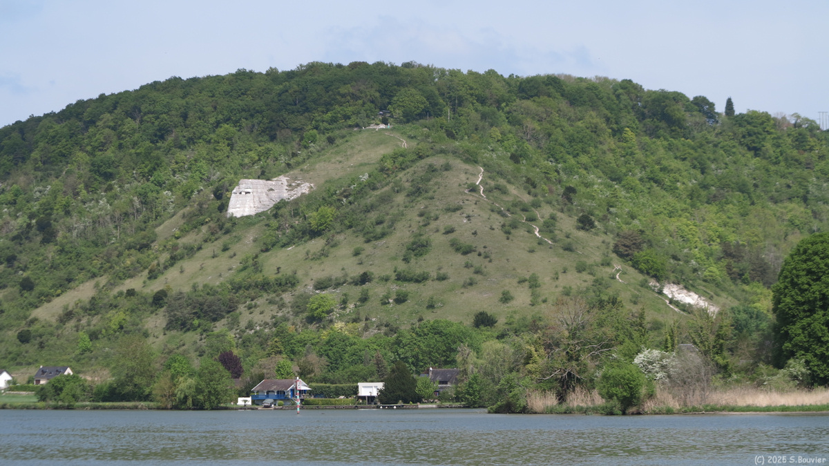 Amfreville sous les Monts (Roches 3)