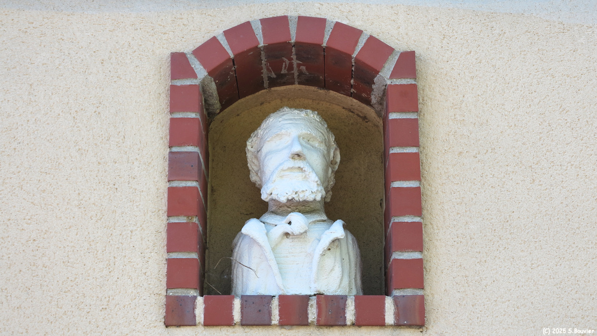 Saint Etienne du Vauvray (Buste)