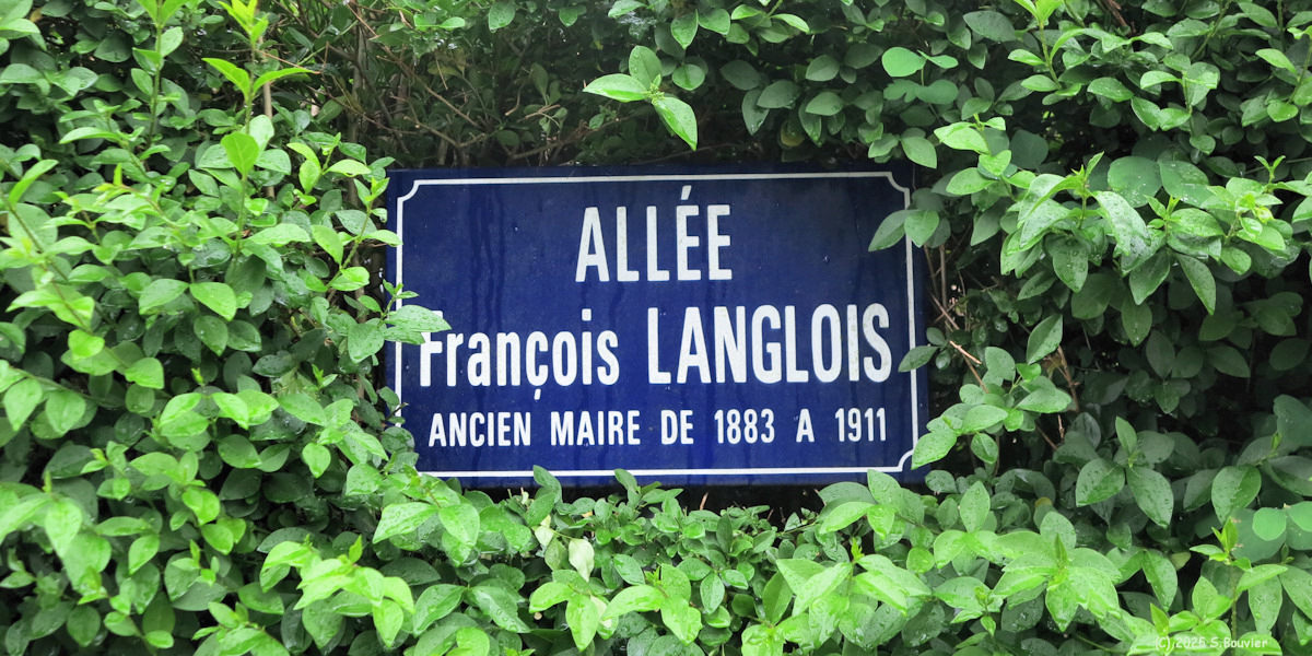 La Haye le Comte ()Plaque)