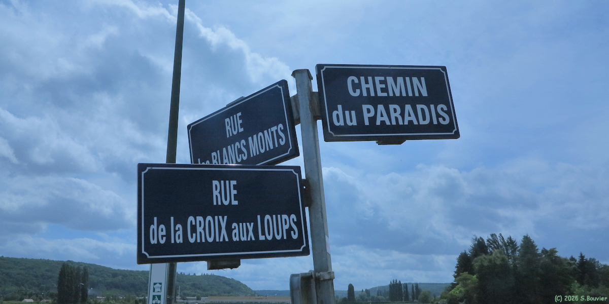 Amfreville sur Iton (Panneaux)