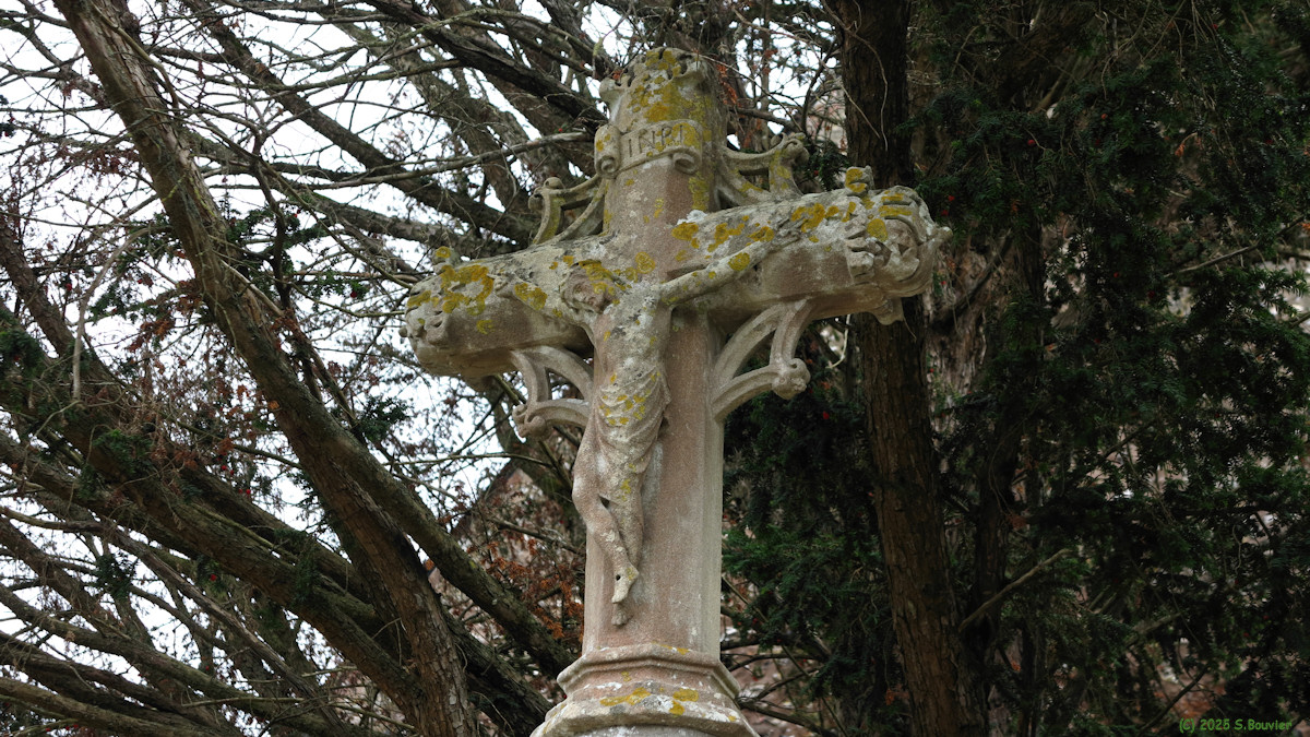 Freulleville (Croix)