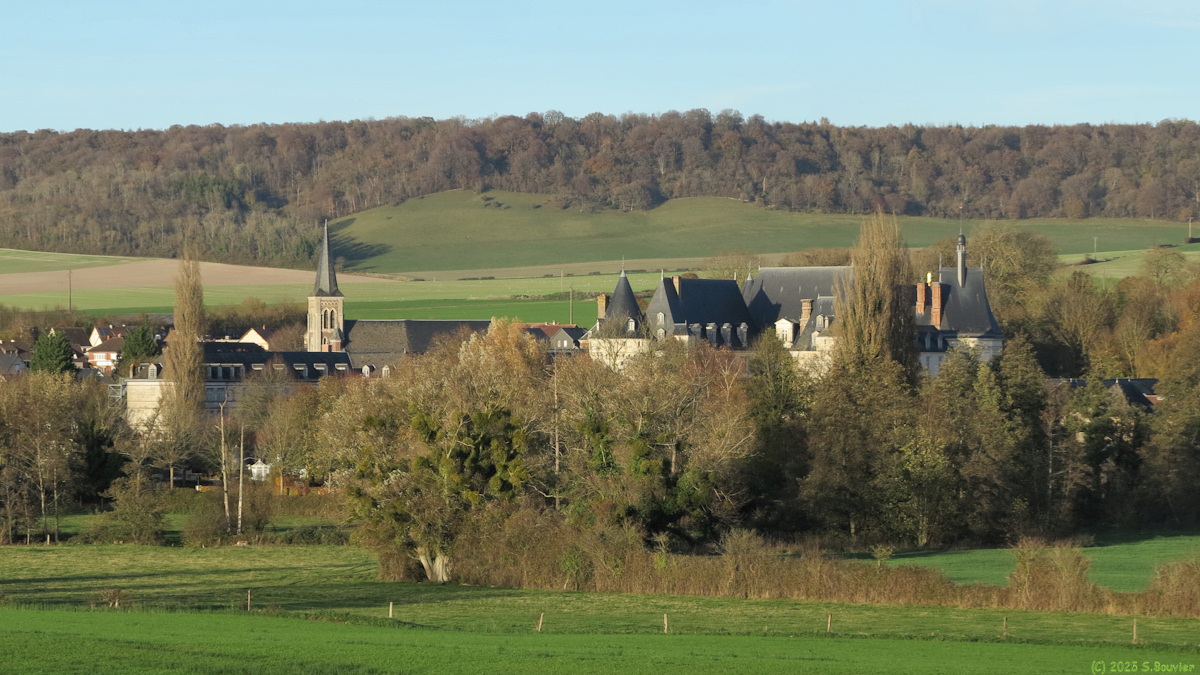 Mesnières en Bray (Eglise, Château)