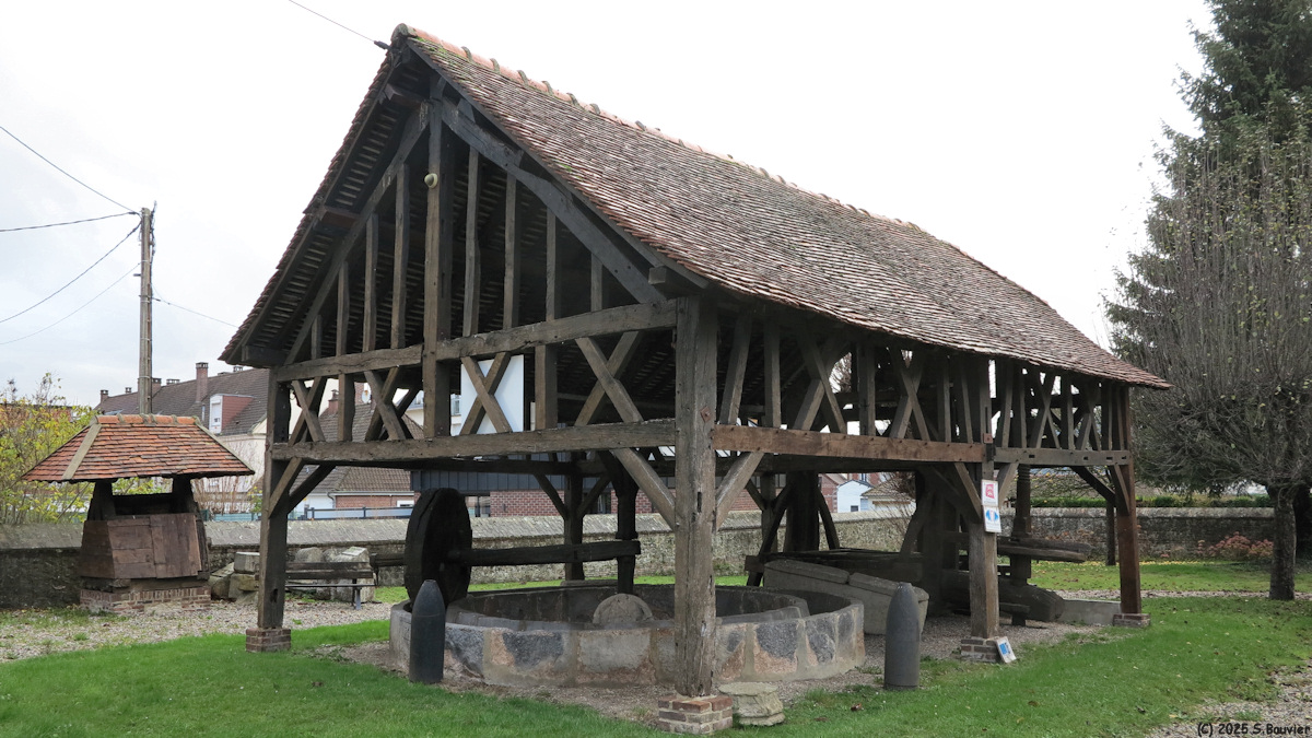 Neufchâtel en Bray (Pressoir)