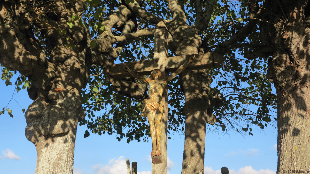 Nesle Hodeng (Croix)