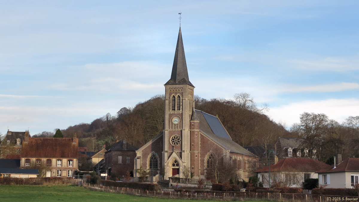 Mesnières en Bray (Eglise)