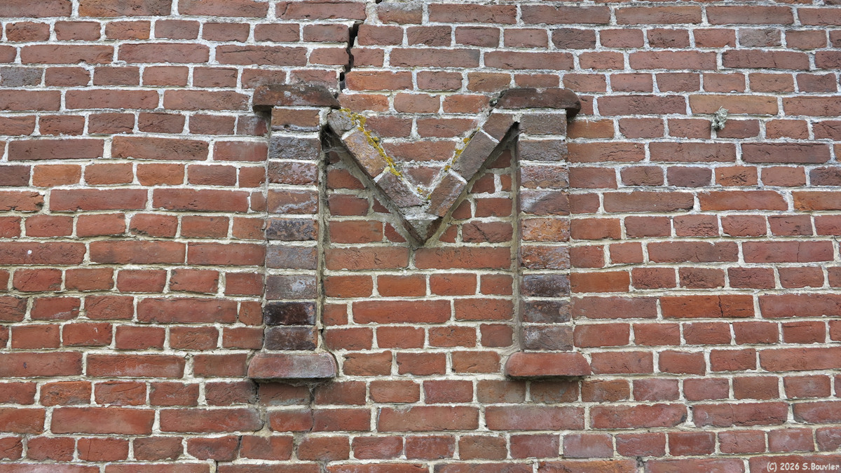 Hécourt (Mur)