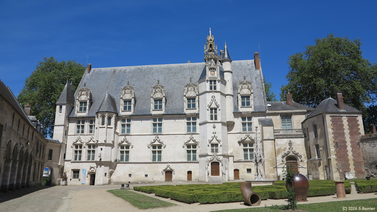 Beauvais (Ancien Palais)