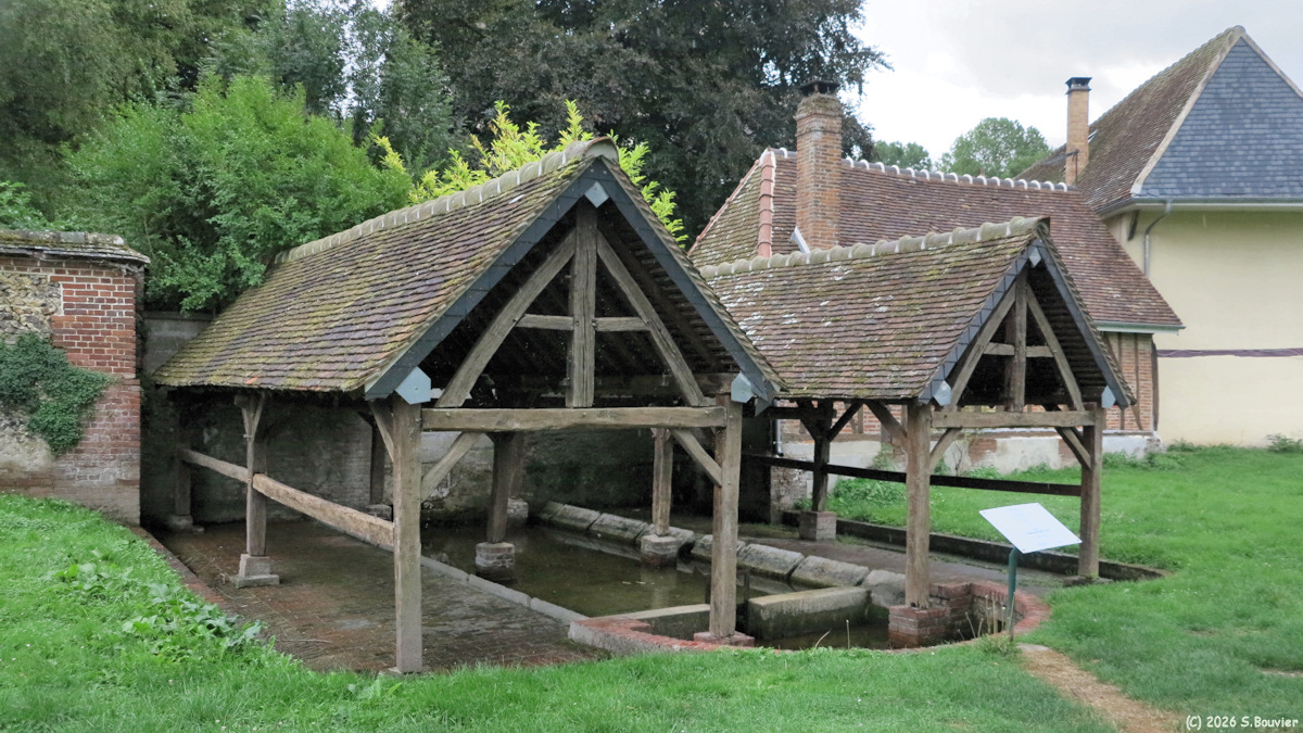 Berneuil en Bray (Double Lavoir)