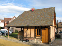 Martin-Eglise (Four)