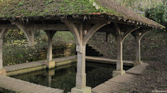 Mesnières en Bray (Ancien Lavoir)