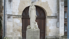 Pavilly (Statue)