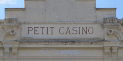 Ault (Enseigne)