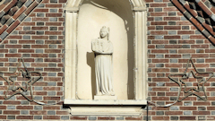 Brosville (Statue 2)