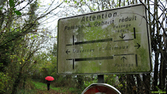 Neuville Ferrières (Panneau)